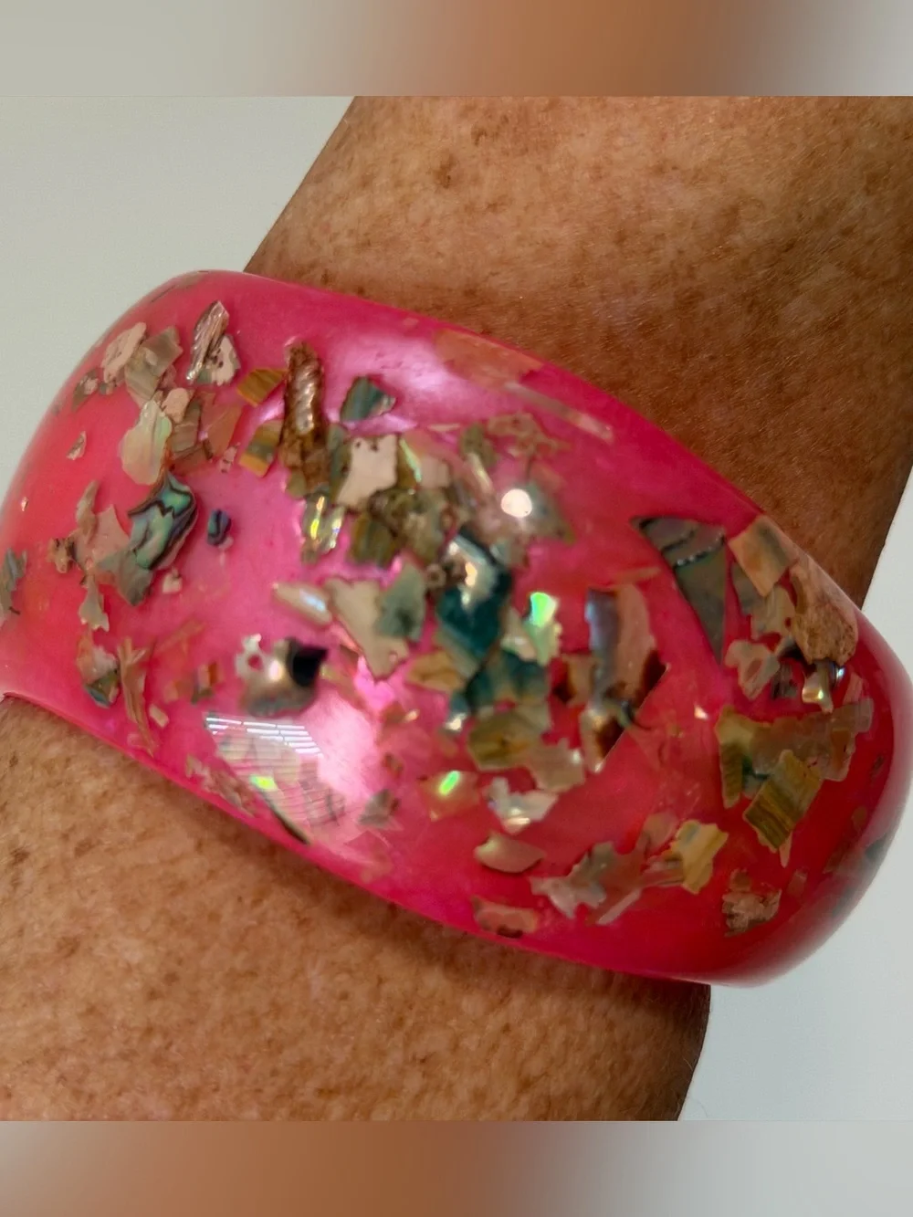 Beautiful Vintage Pink Resin Bangle Bracelet with Embedded Metallic Flakes